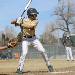 Meet your Posher, Levi